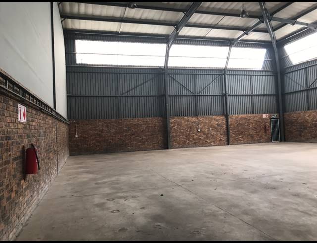 757M² WAREHOUSE TO LET IN JET PARK